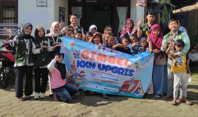 Bimbingan Belajar Bahasa Inggris dan Matematika di Dusun Celengan oleh KKN UPGRIS