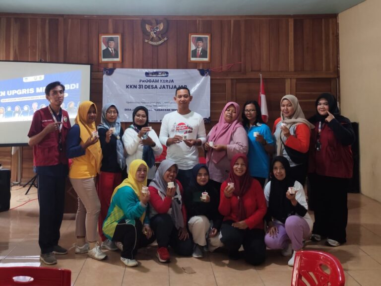 Pengolahan Limbah Domestik Kreatif dari Mahasiswa KKN UPGRIS