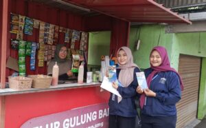 Dorong UMKM Go Online, KKN UPGRIS Daftarkan Usaha Lokal ke Google Maps