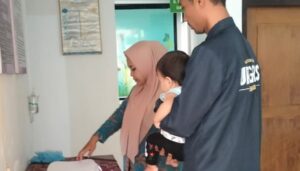 KKN Mandiri Mahasiswa Kelas Karyawan UPGRIS Hadirkan Bimbel Jarimatika untuk Tingkatkan Kemampuan Berhitung Anak Desa Klaling